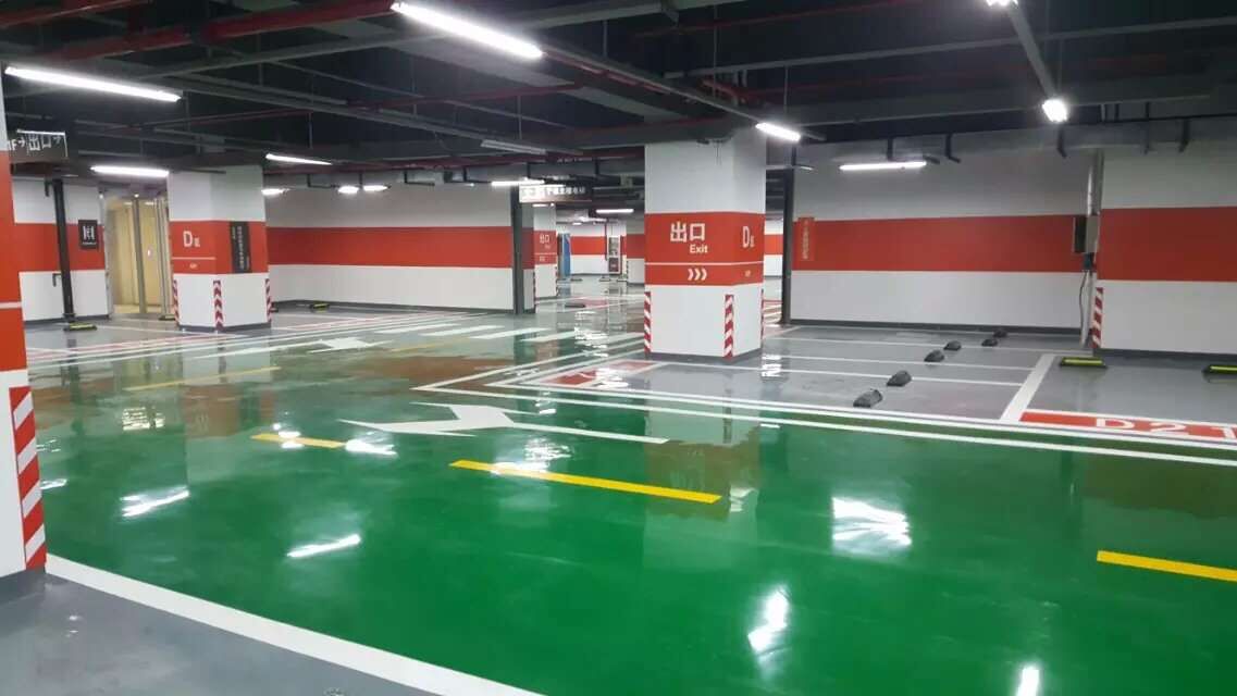 環(huán)氧樹(shù)脂地坪和金剛砂耐磨地坪優(yōu)點(diǎn)缺點(diǎn)對(duì)比 